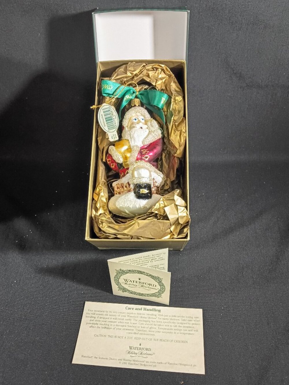 Waterford Here Comes Santa Holiday Heirlooms Ornament 106924 Boxed